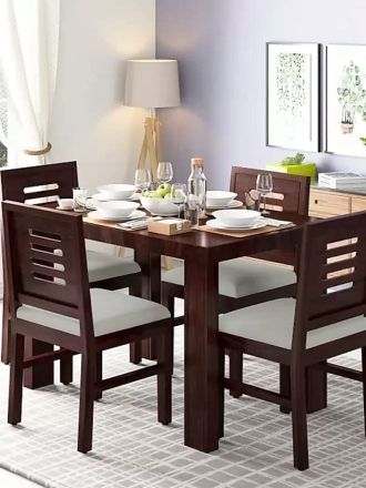 Kitchen & Dining